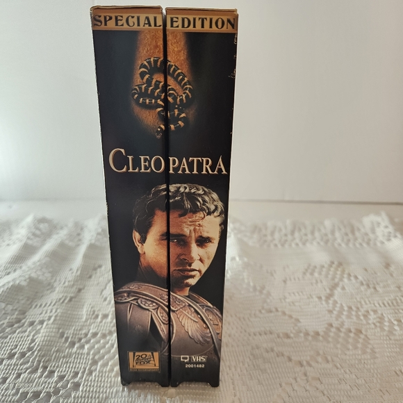 Cleopatra 1963 Color Classic Movie 2 VHS Tape Set Taylor Burton Special Edition - Picture 4 of 5